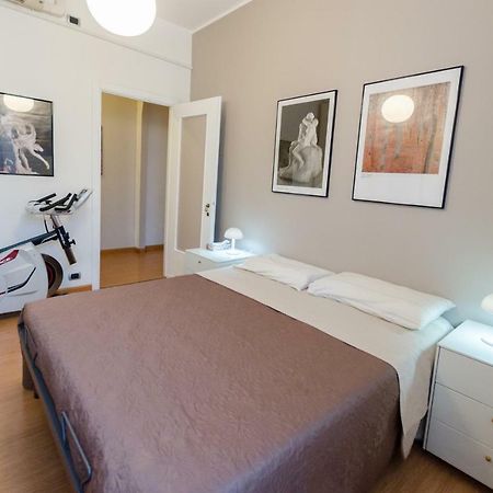 Roomy Central Apartment ميلان المظهر الخارجي الصورة
